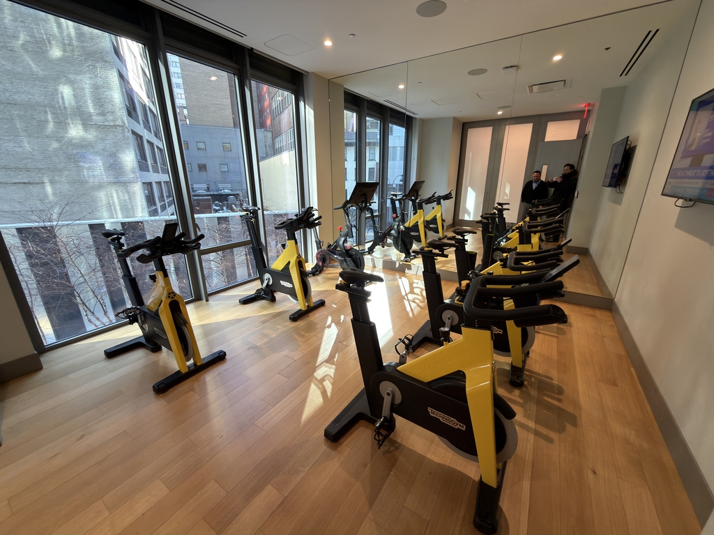 East 44th Street, New York, NY 10017 - Photo 16