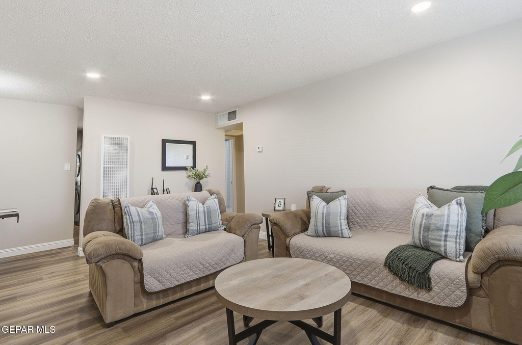 4873 Mcgregor Drive - Photo 7