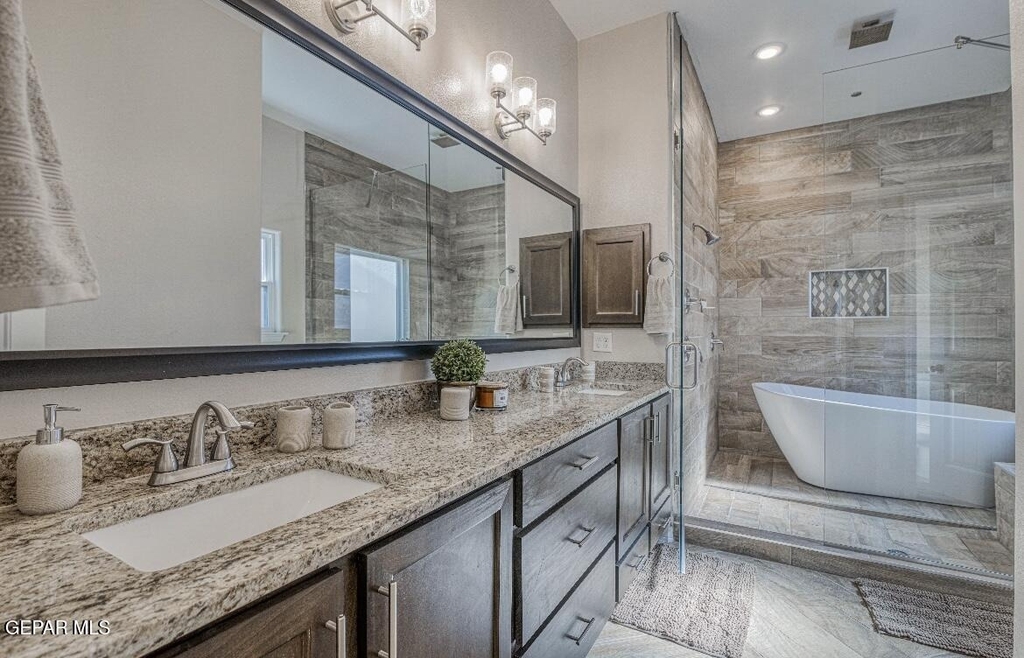 2816 Sammy Cervantes Street - Photo 3
