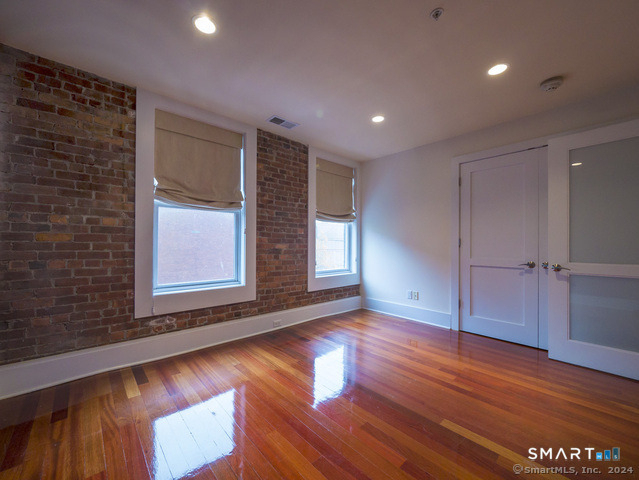 116 Crown Street - Photo 6