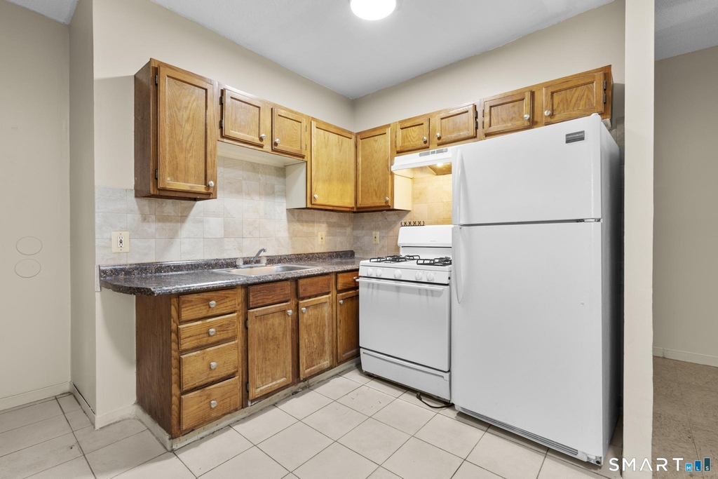 26 Lawrence Street - Photo 4