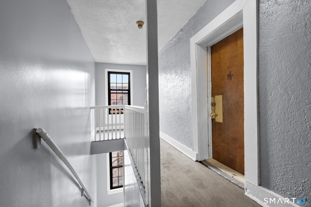 26 Lawrence Street - Photo 13