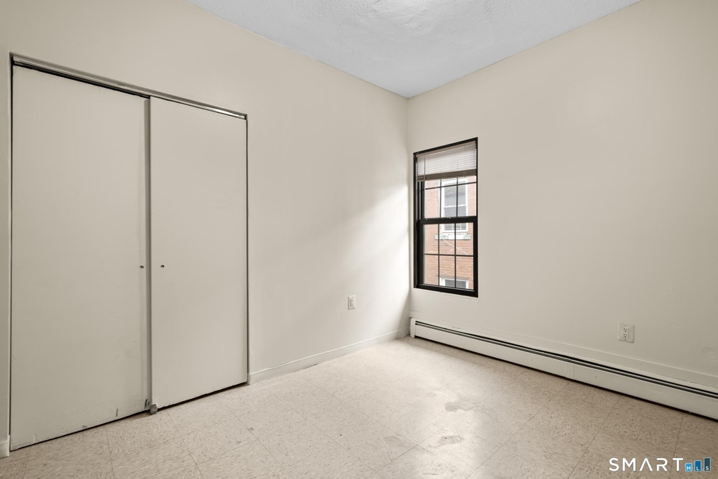 26 Lawrence Street - Photo 6