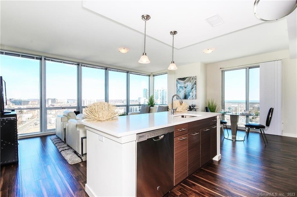 1 Harbor Point Road - Photo 5