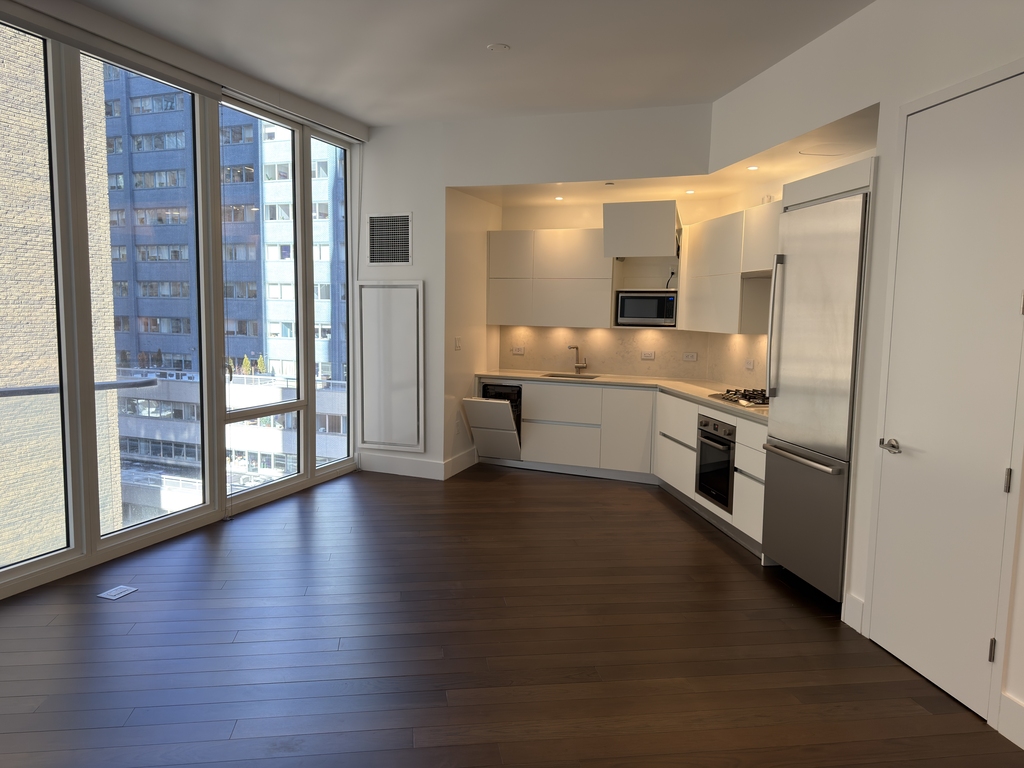 East 44th Street, New York, NY 10017 - Photo 0