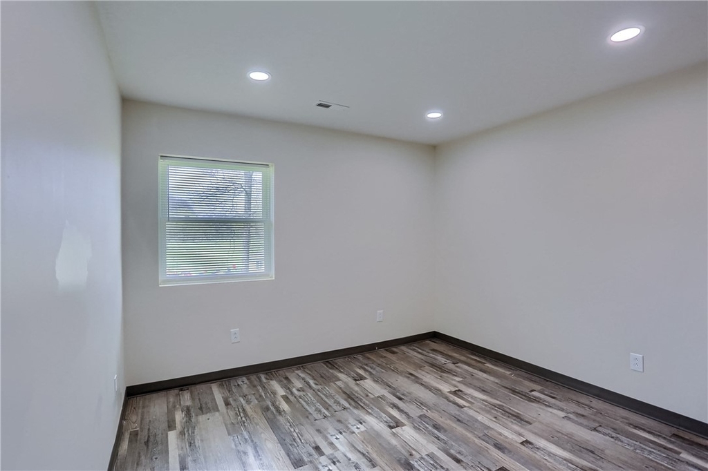 102 Kathleen Dr - Photo 15