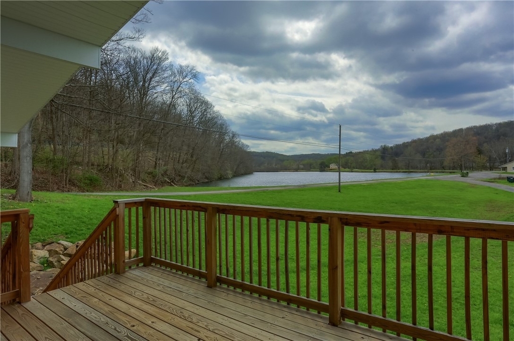 102 Kathleen Dr - Photo 9
