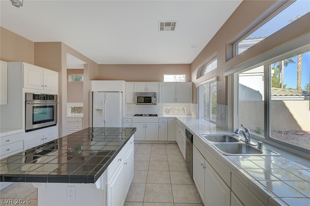 1934 Grey Eagle Street - Photo 16