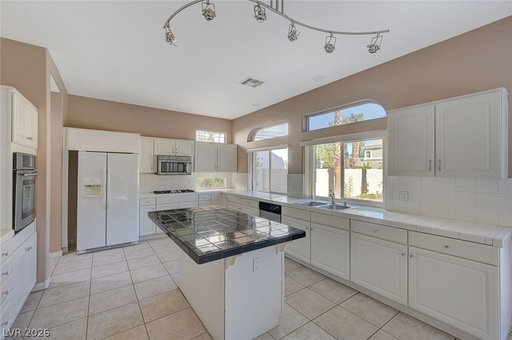 1934 Grey Eagle Street - Photo 17