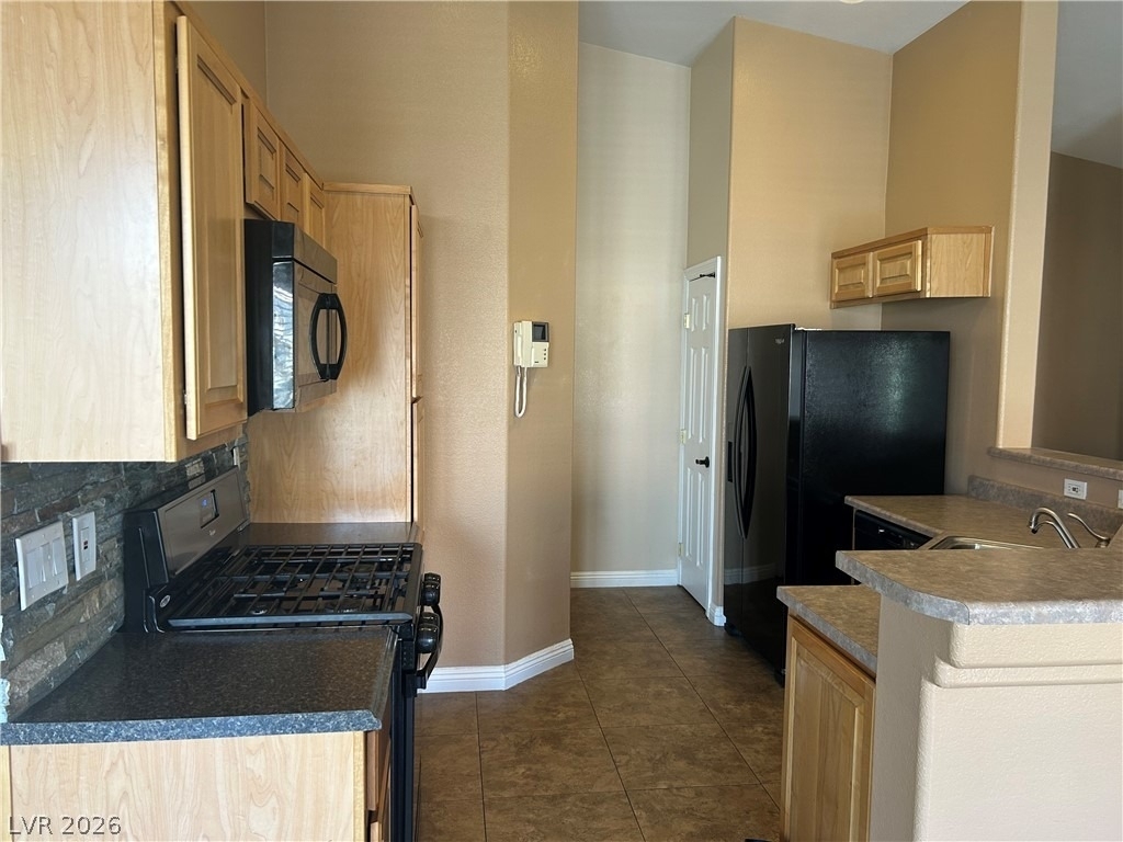 9440 Thunder Sky Street - Photo 3