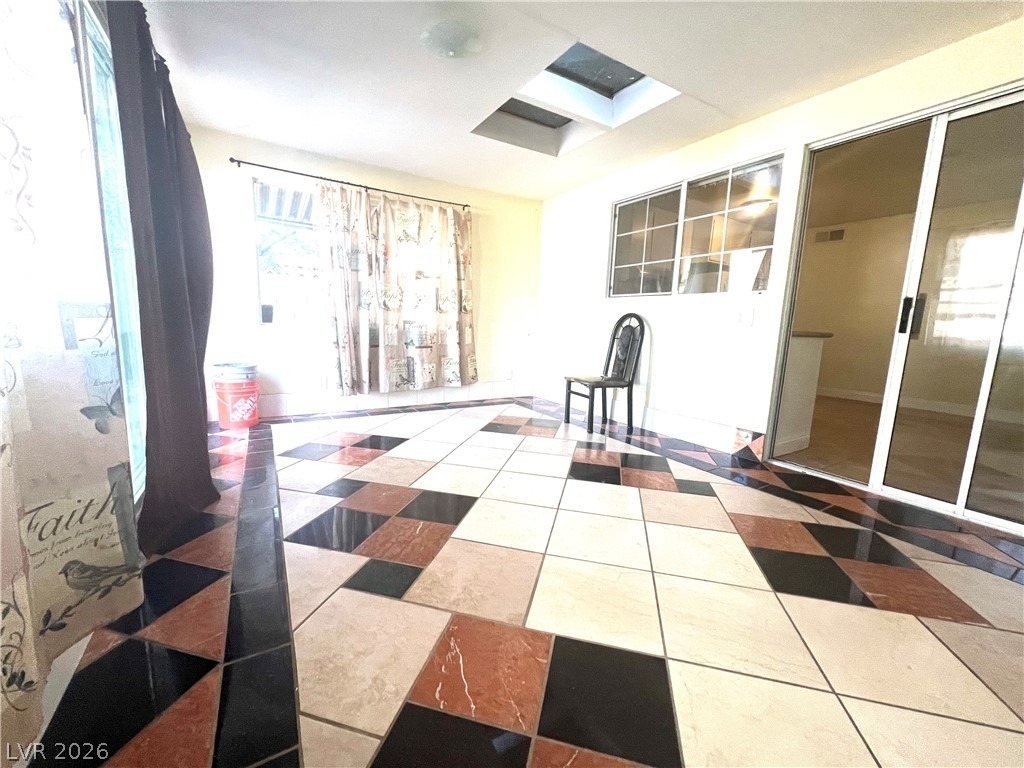 7054 Fenway Avenue - Photo 10