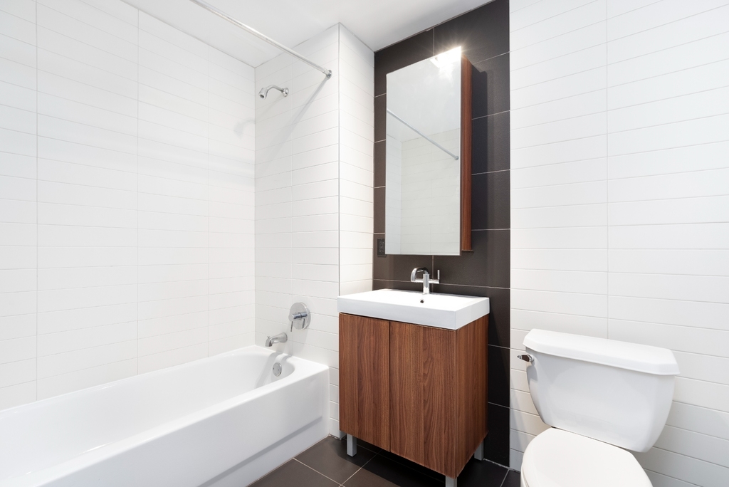 116 John Street #2007 - Photo 5