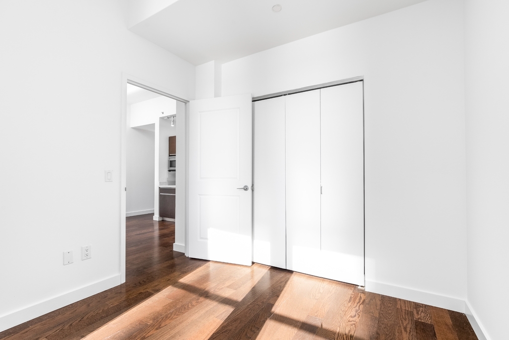 116 John Street #2007 - Photo 3