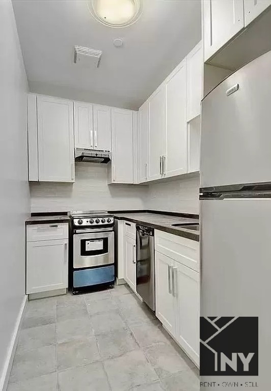 Fulton Street - Photo 1