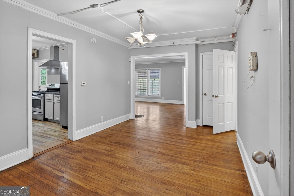 2728 Winburn Terrace - Photo 6