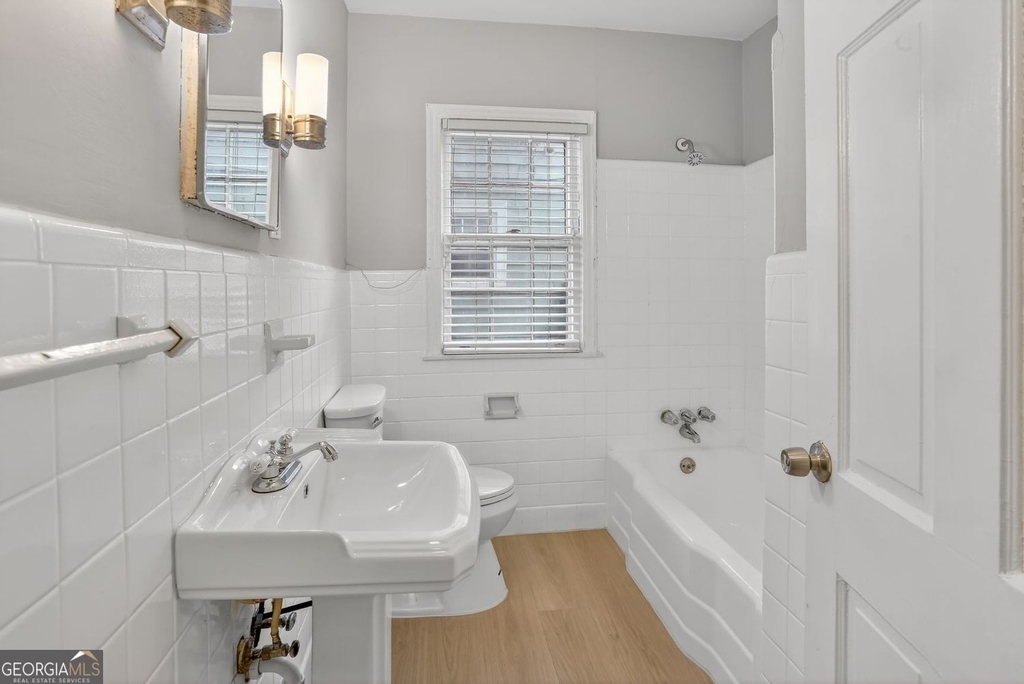 2728 Winburn Terrace - Photo 8