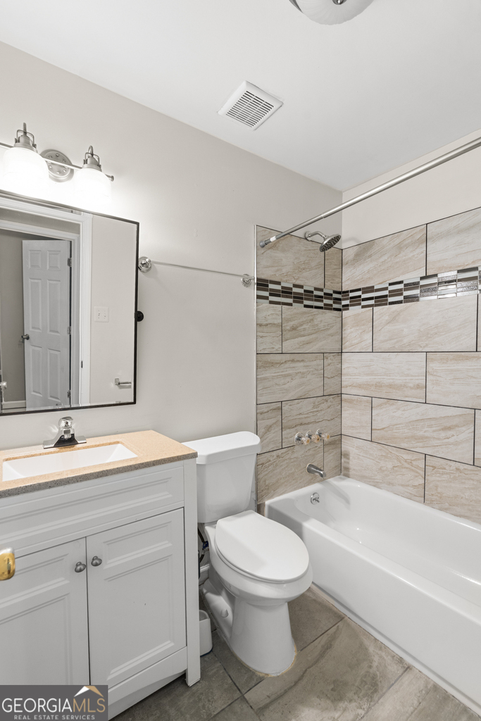 2161 Rochelle Way - Photo 16