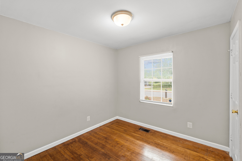 2161 Rochelle Way - Photo 11
