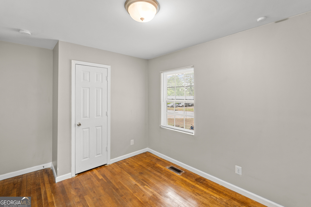 2161 Rochelle Way - Photo 12