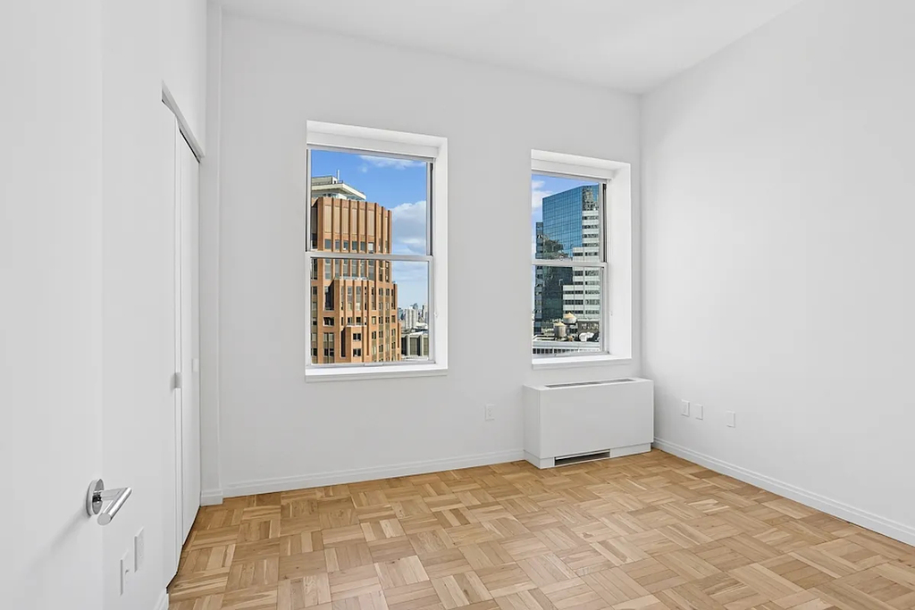 Exchange Place - Photo 2