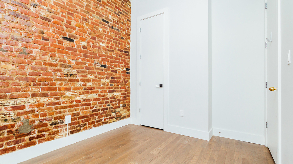 22 Granite St Bushwick - Photo 13