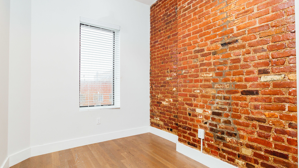 22 Granite St Bushwick - Photo 8