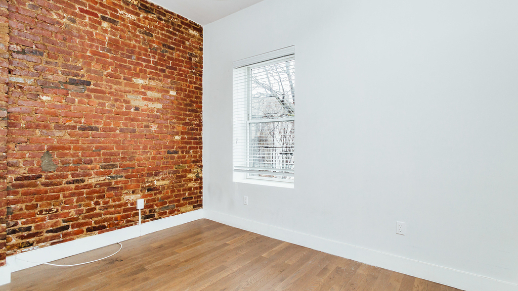 22 Granite St Bushwick - Photo 10