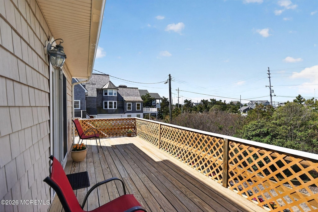 1521 Ocean Avenue - Photo 8