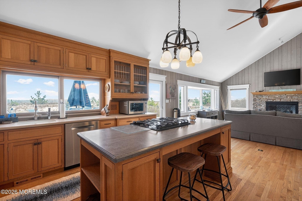 1521 Ocean Avenue - Photo 17