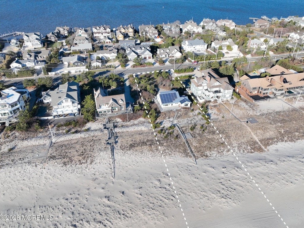 1521 Ocean Avenue - Photo 2