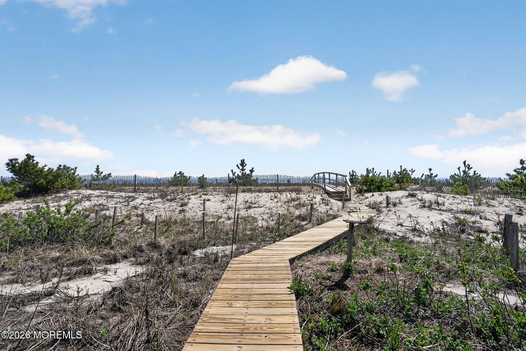 1521 Ocean Avenue - Photo 9