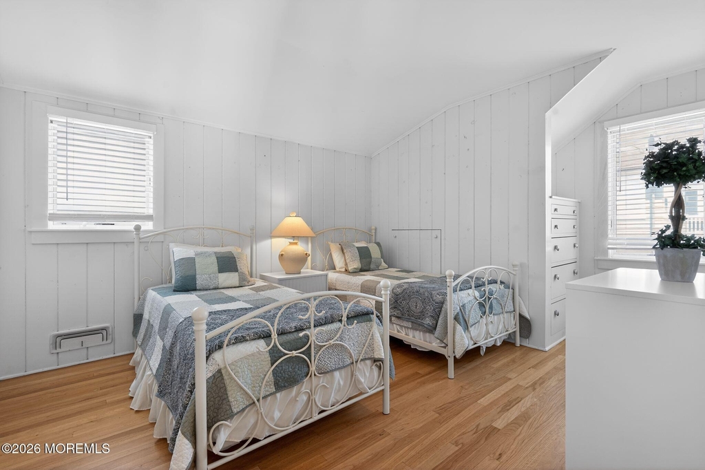 1521 Ocean Avenue - Photo 20