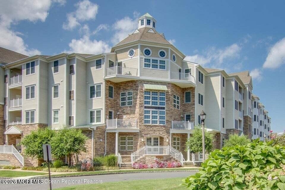 22 Cooper Avenue - Photo 0