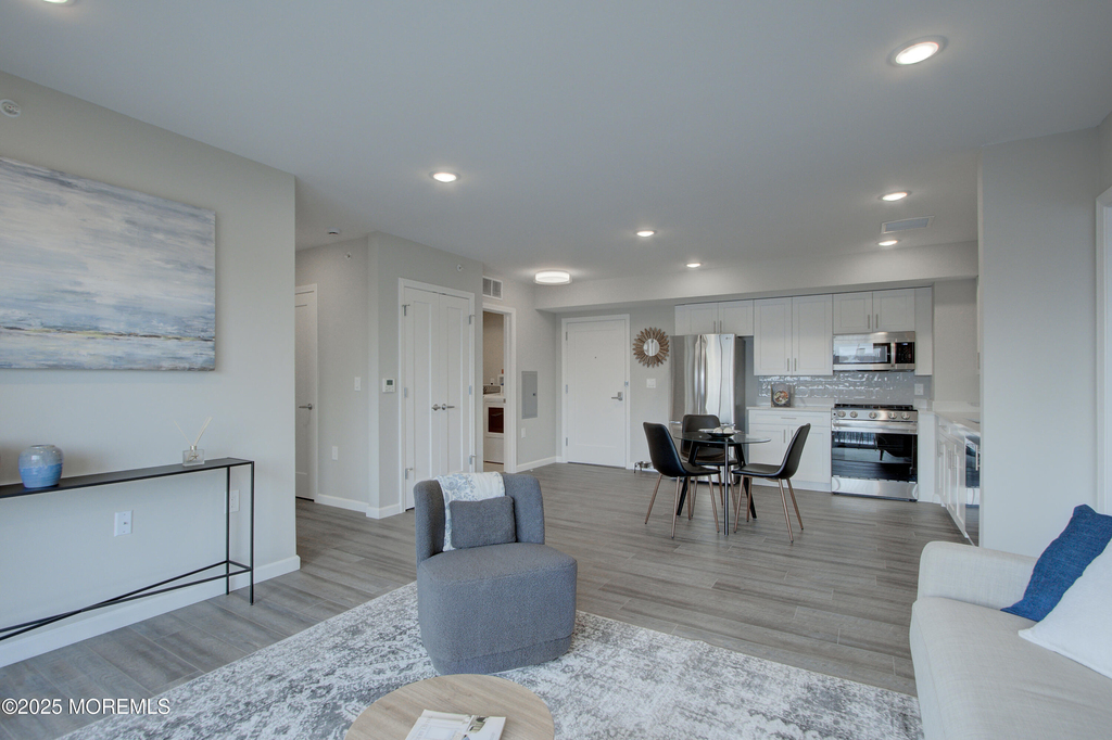 258 Morris Avenue - Photo 54