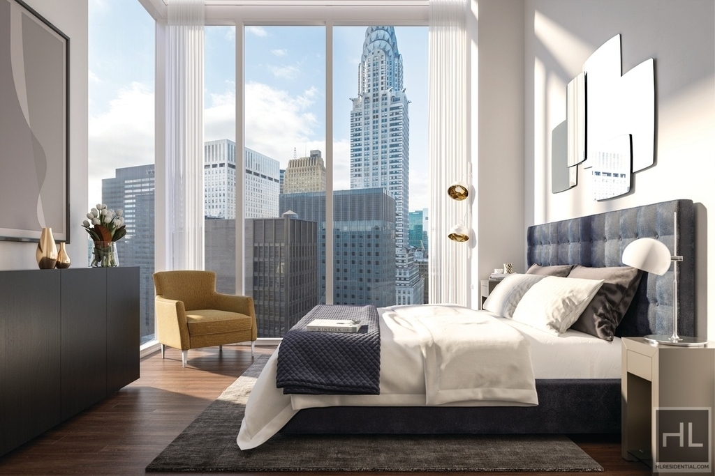 East 44th Street - Photo 2