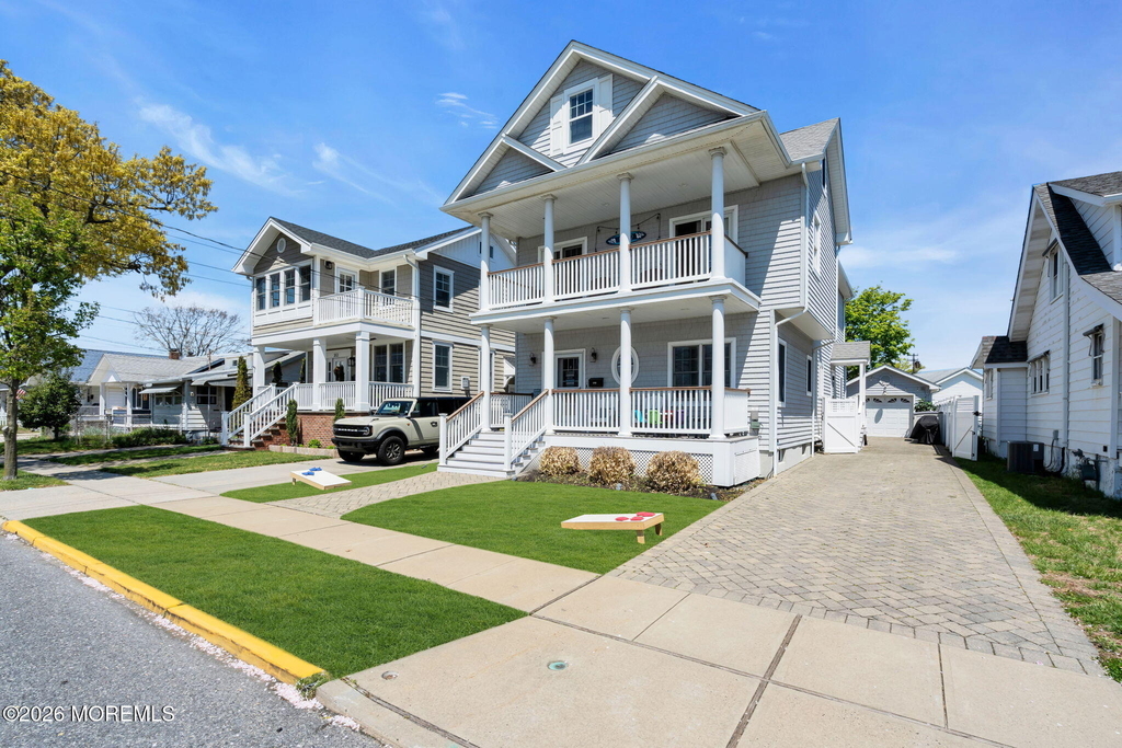 310 18th Avenue - Photo 1