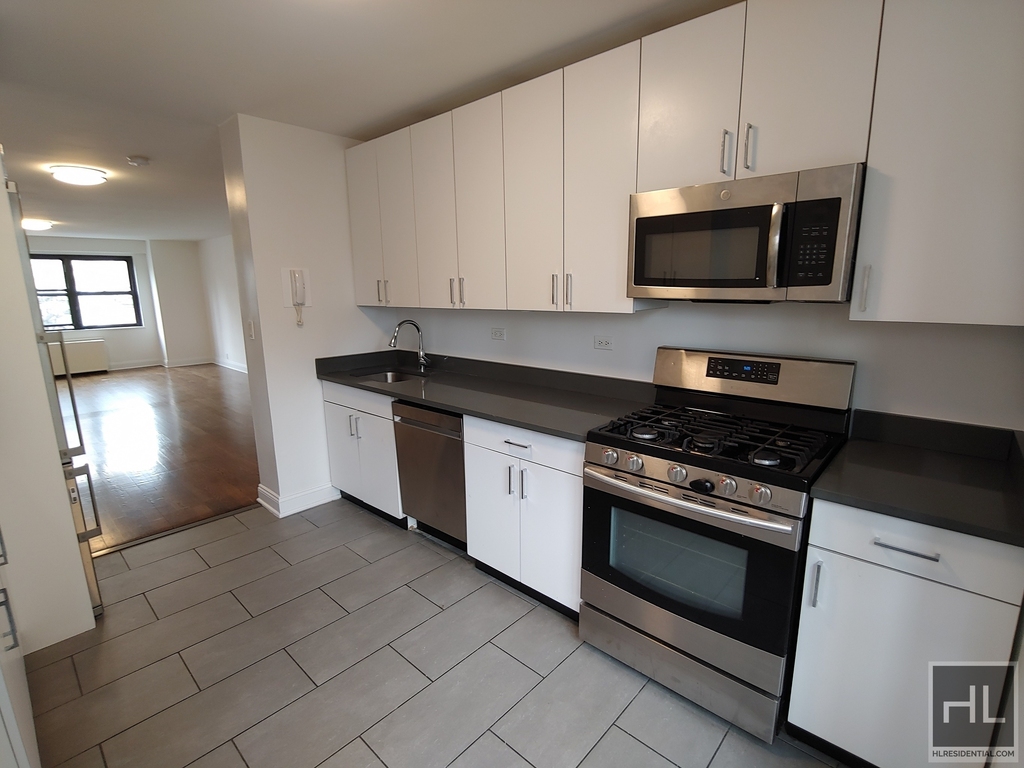 E 88th St - Photo 1