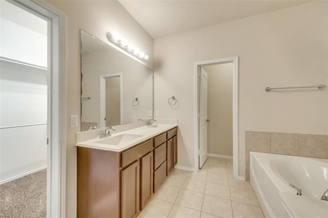 4721 Lazy Oaks Street - Photo 13