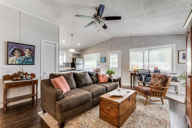 1813 Oak Shore Drive - Photo 1