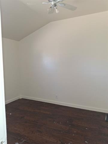 603 E 10th Street - Photo 5