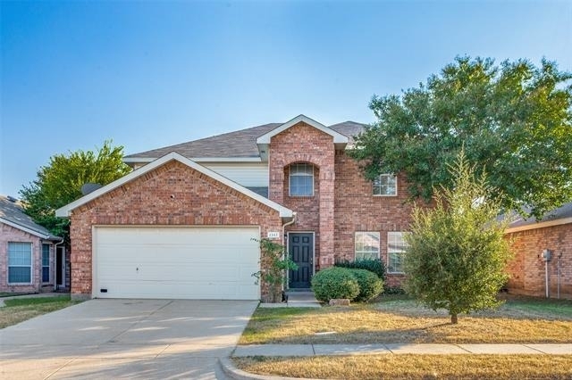 1145 Maplewood Lane - Photo 0