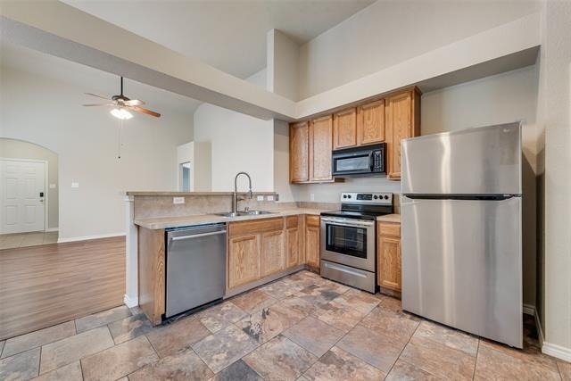 9005 Stewart Street - Photo 7