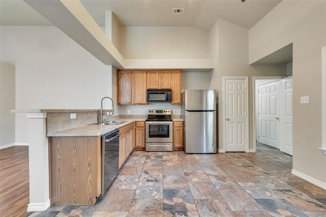 9005 Stewart Street - Photo 6