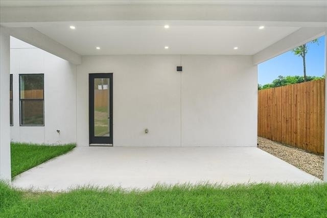2343 Fatima Avenue - Photo 27
