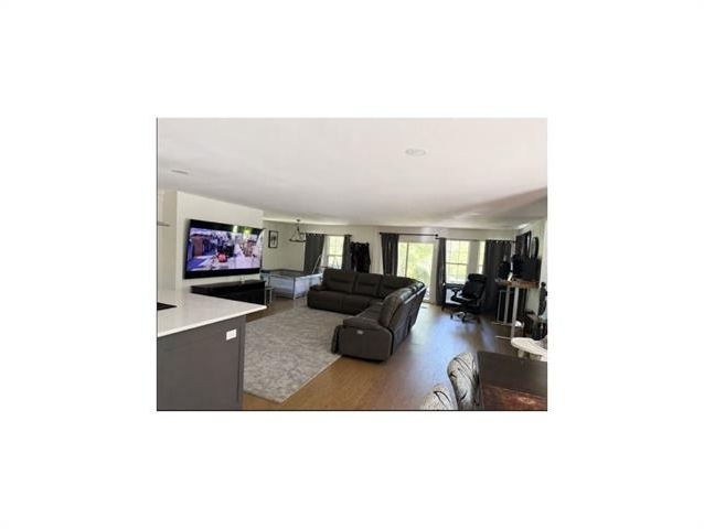 1121 E Texas Street - Photo 6