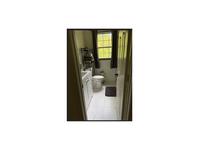 1121 E Texas Street - Photo 3