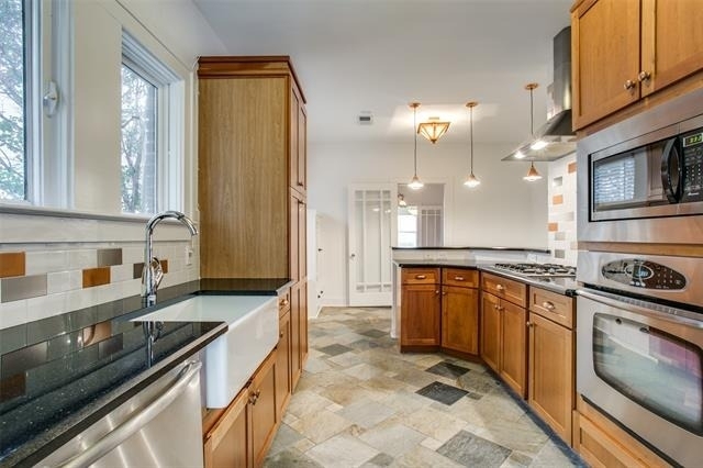 6210 Victor Street - Photo 8