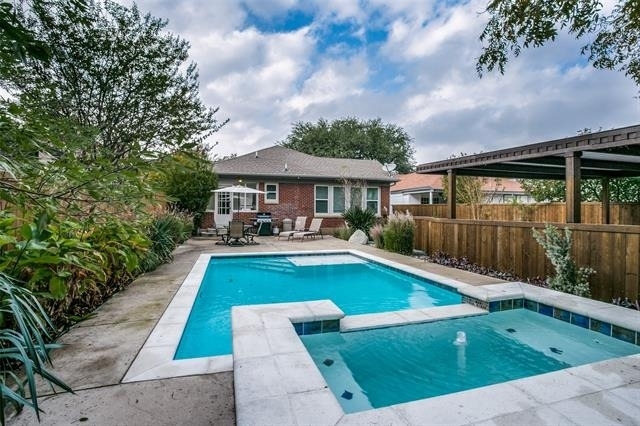 6210 Victor Street - Photo 1