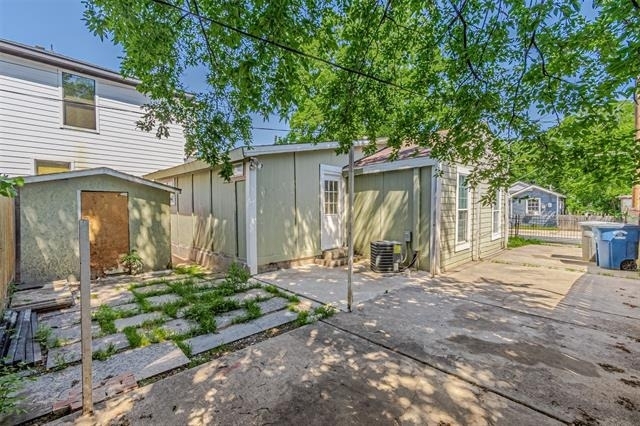 1520 Mcbroom Street - Photo 16