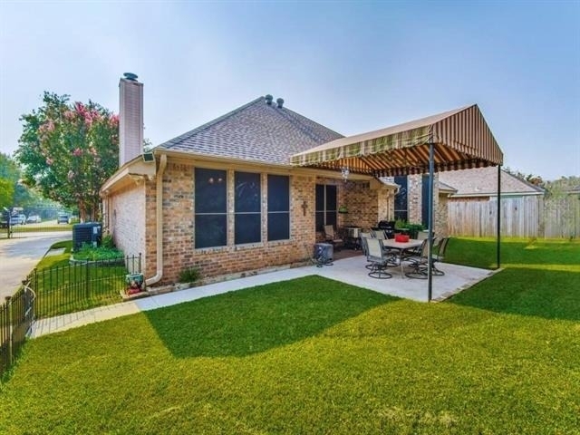 2945 Silvercrest - Photo 15